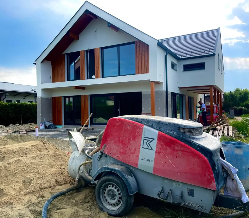 00f172d7-fa47-4b4b-a104-0ee1960b7fd2